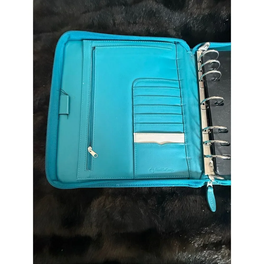 Franklin Covey Teal Blue Leather Planner Folder  11x12.5